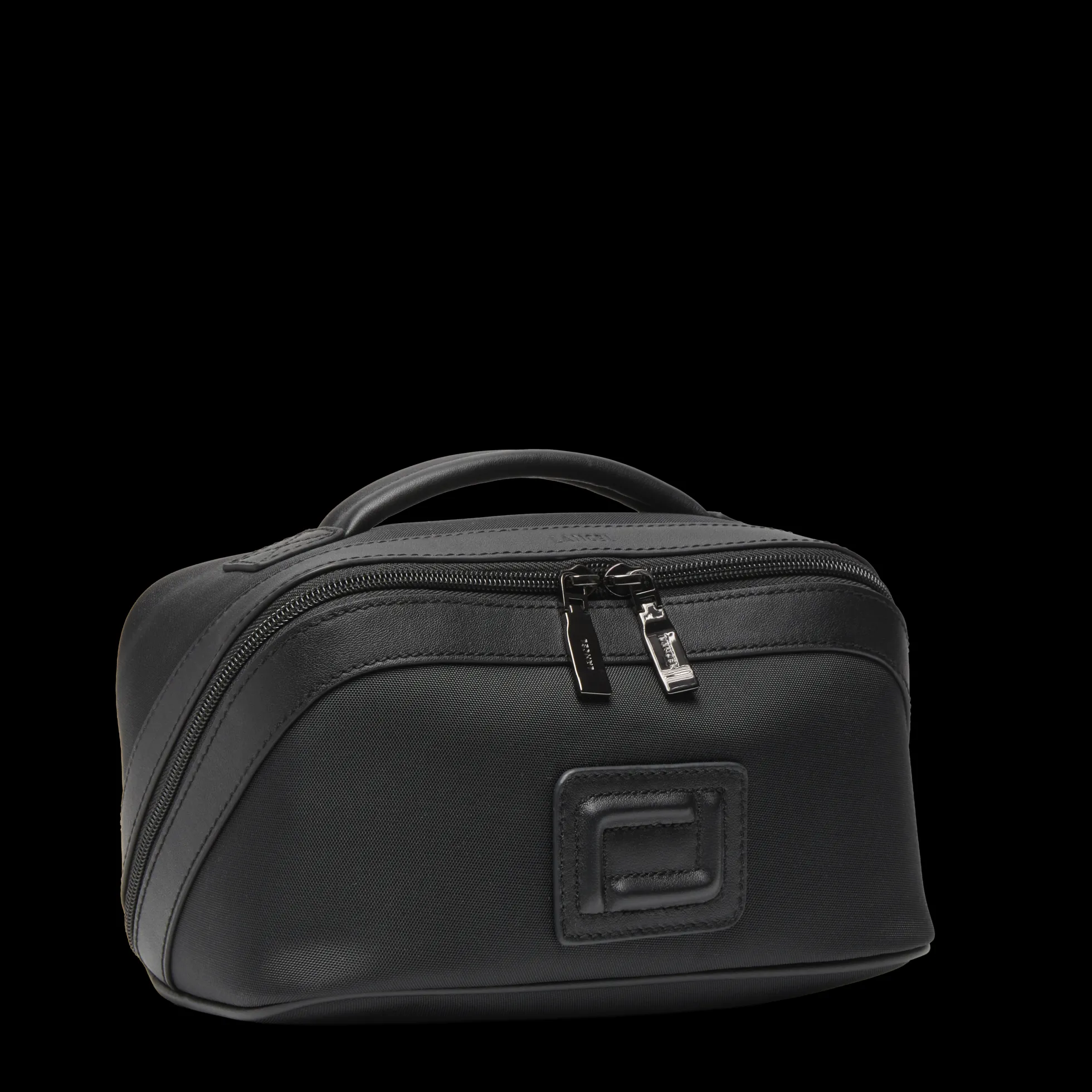 TROUSSE DE TOILETTE